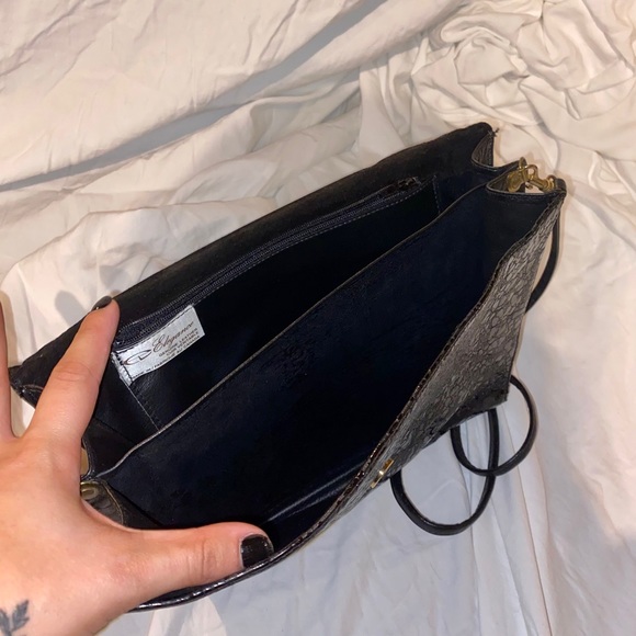 Elegance Black leather cross body - Picture 4 of 4